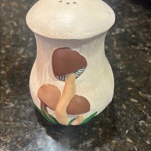 Vintage Mushroom Design Ceramic Shaker
